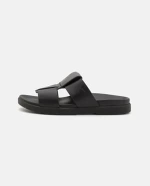 CALVIN KLEIN 40-45 ሞደ ጠባብ