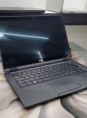Dell Latitude 7390 2-in-1 Laptop