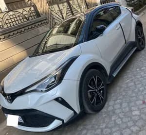 Toyota CHR IZOA 2022 SUV