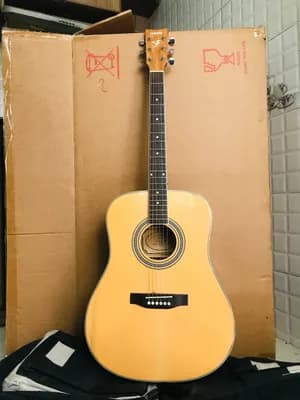 Yamaha F370 Semi Acoustic Guitar