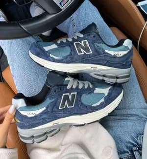 New Balance 2002R Eclipse Navy Sneakers