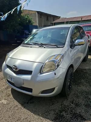 Toyota Yaris Compact 2010