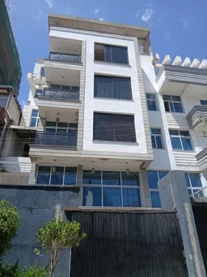 Luxury 8-Bedroom House Megenagna
