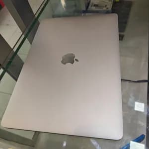 Macbook pro M1