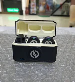 Hollyland Lark M2 Wireless Microphone