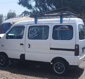 Suzuki Every 2005