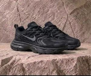Nike Triple Black Unisex Sneakers