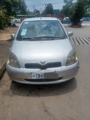 Toyota Vitz 2001