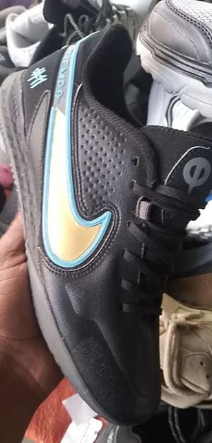 Black Tiempo Futsal Shoe Size 39
