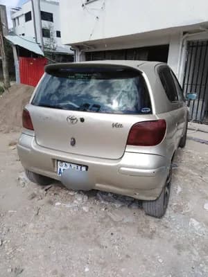 Toyota Vitz 2002