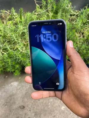 Apple iPhone 11 64GB 90% Battery