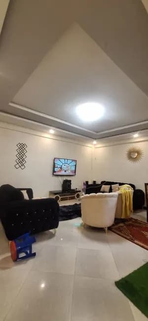 40/60 Condominium 3 Bedroom Ayat
