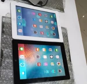 Apple iPad 2 16GB Tablet