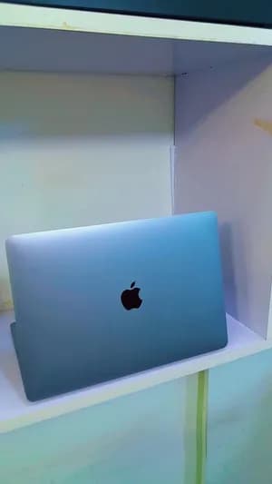 2020 MacBook Pro M1 Chip Processor