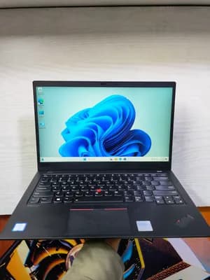 Lenovo X1 Carbon i7 16GB 512GB
