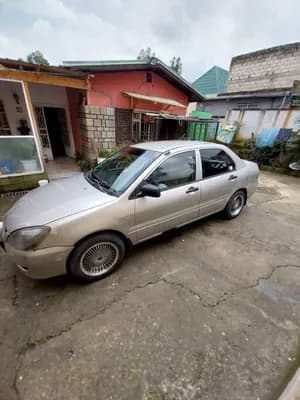 Mitsubishi Lancer 2005 1300cc