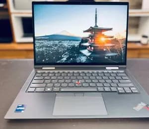 Lenovo X1 Yoga i7 32GB 512GB