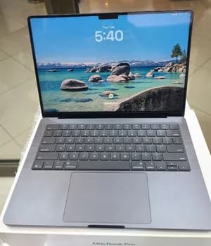 Apple MacBook Pro 14-inch M5 16GB 512GB