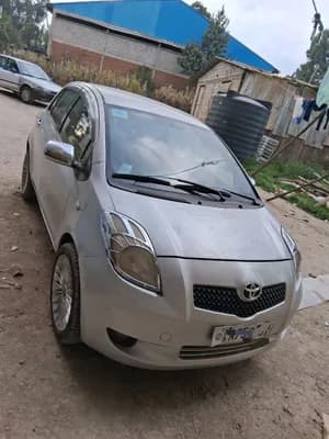 Toyota Compact 2005
