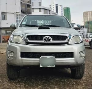 Toyota Hilux King Cab 2009 2.8L Turbo used