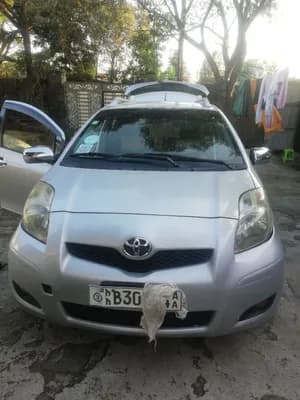 Toyota Vitz 2010