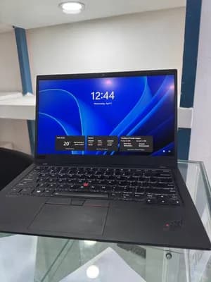 Lenovo X1 Carbon i7 16GB 512GB