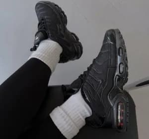 Nike Air Max TN Plus Triple Black
