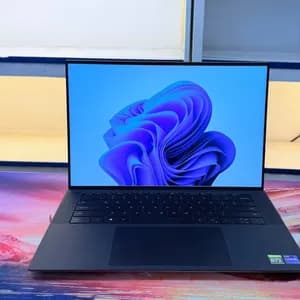 Dell Precision 5560 Laptop