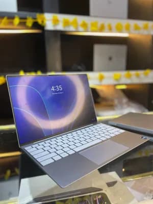 Dell XPS 9310 13 inch Laptop