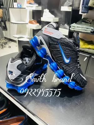 Nike Air Max Shox