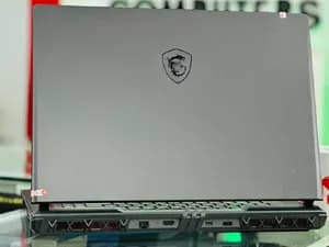 MSI Vector GP78 Gaming Laptop