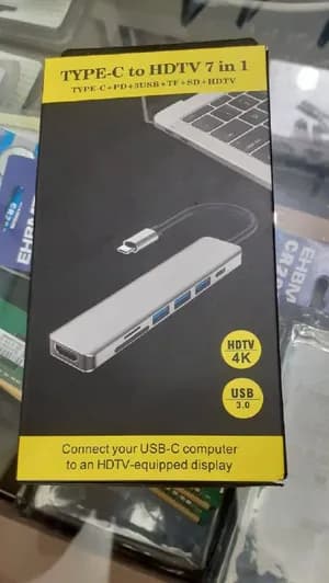 USB C Multifunctional 7-in-1 Adapter