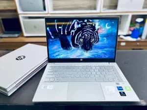 HP Pavilion i5 11th 16GB 512GB