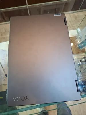 Lenovo YOGA 7i