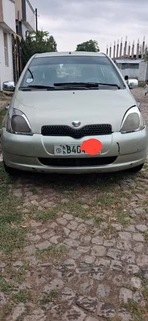 Toyota VitZ 2001