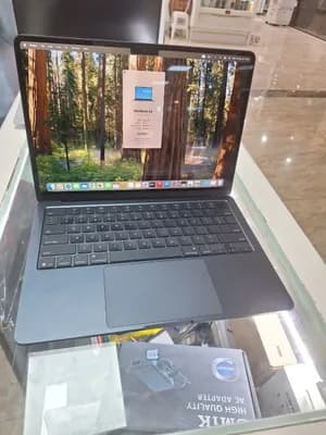 Apple MacBook Air M4 2025