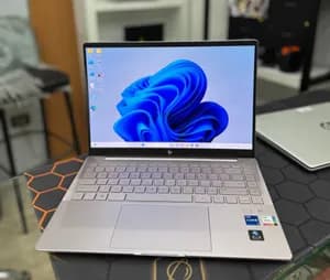 HP Pavilion Plus 14 i7 13th Gen