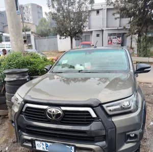 Toyota Hilux Invincible X-Cab 2021 2.8L new