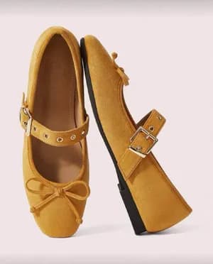 Buckle belt suede ballerina flat