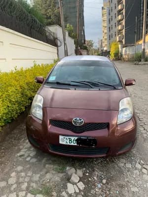 Toyota Yaris Compact 2010