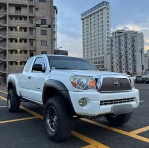 Toyota Tacoma Pickup 2013