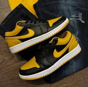 Nike Air Jordan 1 Low Yellow Orchid