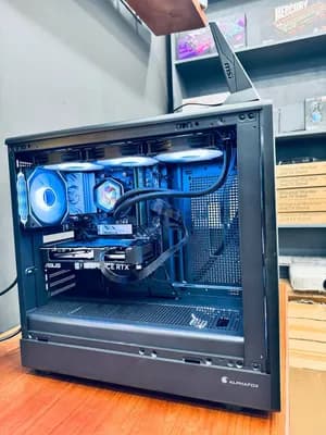 Ryzen 7 9700X RTX 4070 Gaming PC