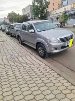 Toyota Hilux Double Cab 2015