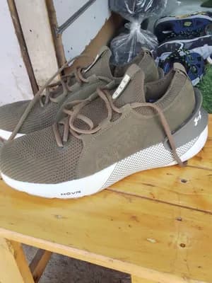 Under Armour HOVR Sneakers Size 43