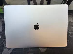 MacBook Pro 2019 16 inch