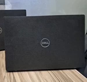 Dell Latitude 7400