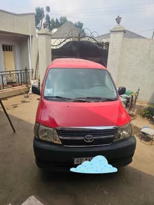 Toyota Hiace 2011