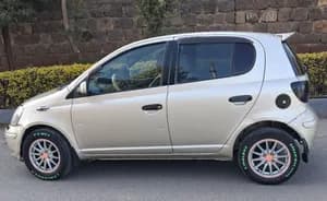 Toyota VitZ 2002 Automatic