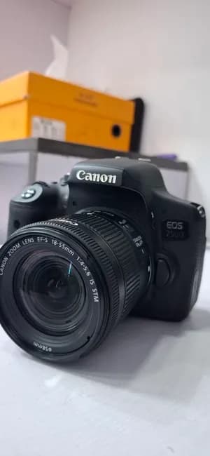 Canon EOS 750D DSLR Camera